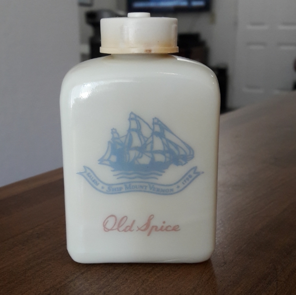 1950'S Milk Glass Old Spice Talcum